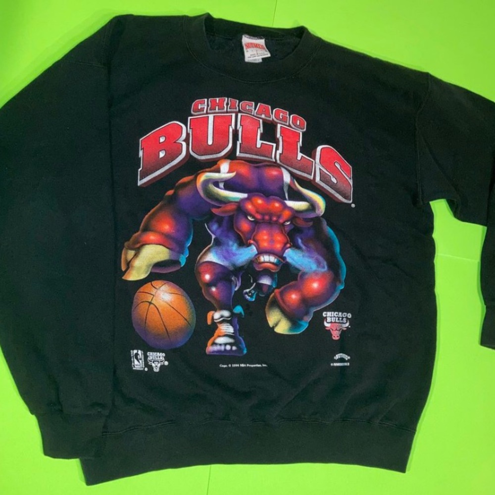 Nutmeg Chicago Bulls CrewNeck